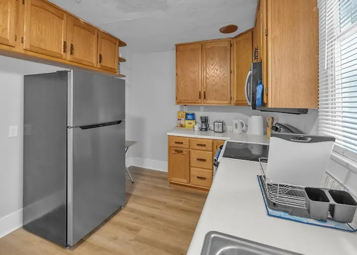 Elegant 5 Bedrooms Near Millikin Univ * Decatur