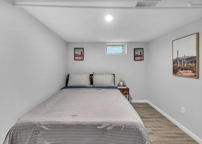 Ferienhaus Elegant 5 Bedrooms Near Millikin Univ *